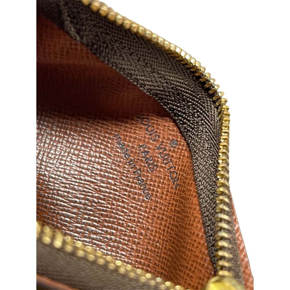 LOUIS VUITTON Louis Vuitton Monogram Key Pouch - Picture 3 of 5